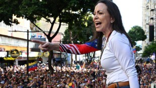 Maria Corina Machado trat am Donnerstag erstmals wieder öffentlich auf – und ist nun ...