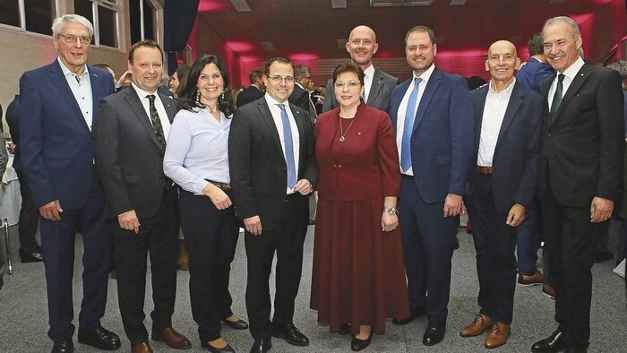 The challenges of the coming months were also a topic at the Wirtschaftsbund's New Year's reception (r.).