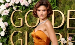 Zendaya zeigt hier ihr neues Liebes-Tattoo, das sie sich für Tom Holland stechen ließ.