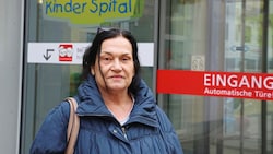 Christine M. (58) kämpft für ihren Enkelsohn, der nachts Atemaussetzer hat und dringend eine OP bräuchte – Wartezeit ein Jahr (Bild: Zwefo)