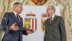 Oberösterreichs Landeshauptmann Thomas Stelzer (ÖVP; li.) und Salzburgs Landeshauptmann Wilfried Haslauer (ÖVP) (Bild: NEUMAYR FOTOGRAFIE / CHRISTIAN LEOPOLD)