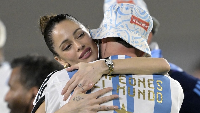 Tini at the World Cup with De Paul