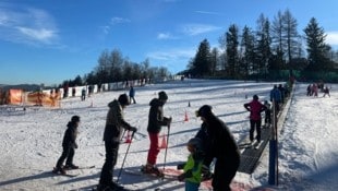 Seit dem 13. Dezember ist das Kinderland am Hansberg geöffnet, was Obmann Herbert Hofbauer freut. (Bild: Hofbauer)