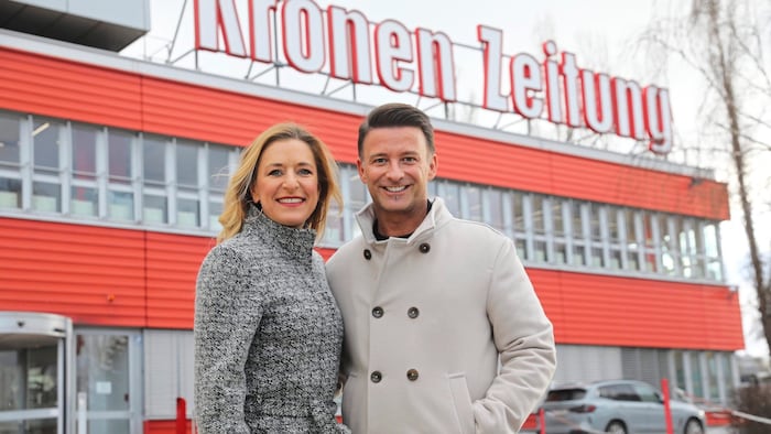 Statteten vor der „Winter Musi“ der „Krone“ einen Besuch ab: Stefanie Hertel und Marco Ventre.