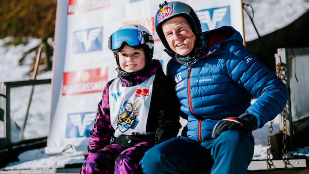 Andreas Goldberger looks after the next generation of ski jumpers (Bild: Red Bull Content Pool)