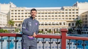 Aleksandar Dragovic vor dem Titanic Mardan Palace (Bild: Heinz Köhler)