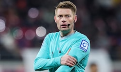 Christian Dingert pfiff am Samstag die Partie zwischen Hoffenheim und Wolfsburg.