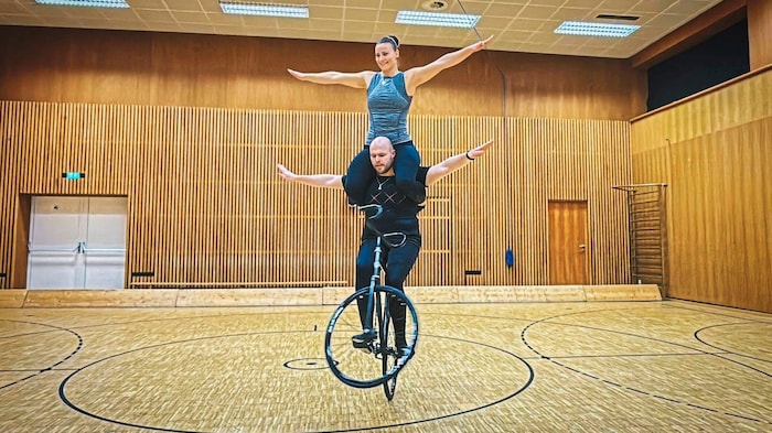 Sehr viel Training ist notwendig, um solche Übungen präsentieren zu können.