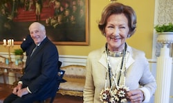 Königin Sonja mit ihrem Gatten König Harald