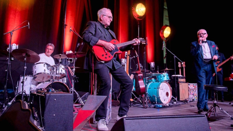 Reini Dorsch &amp; Band ensured a full dance floor at the VAZ St. Pölten. (Bild: Molnar Attila/Attila Molnar)