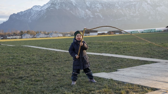 Magdalena is the youngest Schnalzer in Loig at the age of four.