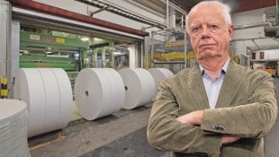 Ernst Brunbauer ist Chef der auf Recyclingprodukte spezialisierten Lenzing Papier. (Bild: Krone KREATIV/Lenzing Papier (2))