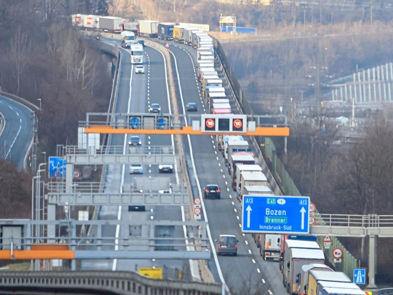 Patience was required, especially from truck drivers. It took time for the traffic jam to clear. (Bild: Birbaumer Christof)