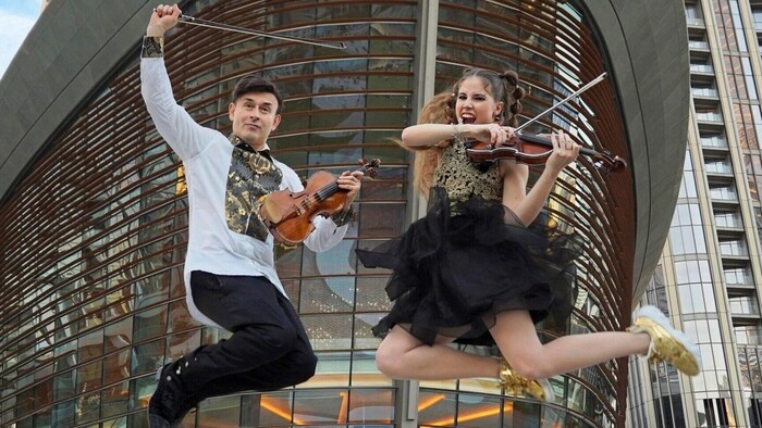 With "Global Walzing", Alexsey Igudesman is setting new standards in the music world and is ...