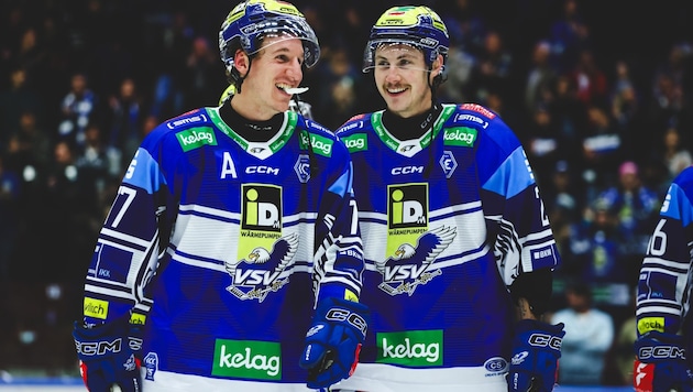 VSV defenders Philipp Lindner and Dylan MacPherson were delighted with the 3:1 win against Bolzano. (Bild: GEPA pictures)