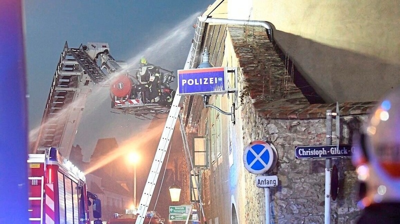 In 2021, a fire broke out in the neighboring building, which also spread to the police station. (Bild: Huber Patrick)