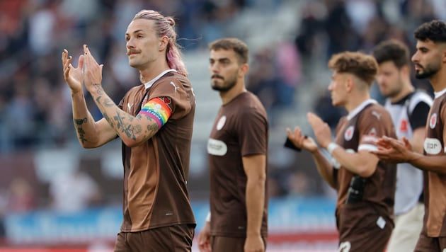 Newly promoted St. Pauli could collect three important points to ensure they stay in the league. (Bild: AFP/APA/AXEL HEIMKEN)