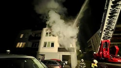 Die Feuerwehr war am Montagabend voll gefordert. (Bild: Markus Tschepp)