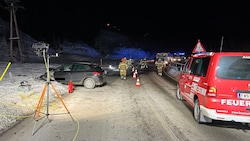 Feuerwehreinsatz an der B164 in Maria Alm (Bild: FF Maria Alm)