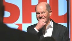 Olaf Scholz und die SPD kämen bei Wahlen derzeit nur auf 15 Prozent der Stimmen. (Bild: AFP/INA FASSBENDER)