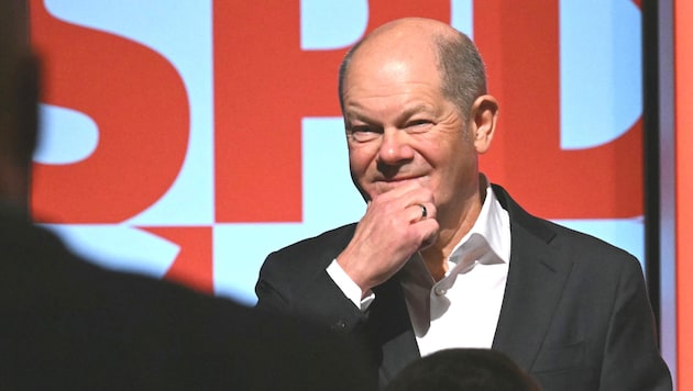 Olaf Scholz und die SPD kämen bei Wahlen derzeit nur auf 15 Prozent der Stimmen. (Bild: AFP/INA FASSBENDER)