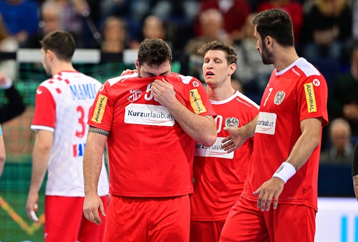 Bozovic (re.) mit Wagner und Frimmel.