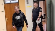 Nach der OLG-Verhandlung ging es zurück in die Zelle.