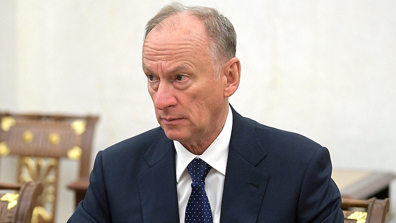 Nikolai Patruschew (73) ist ein enger Weggefährte Wladimir Putins und ein Verfechter der Großmachtansprüche Russlands. (Bild: APA/AFP/Sputnik/Alexei Druzhinin)