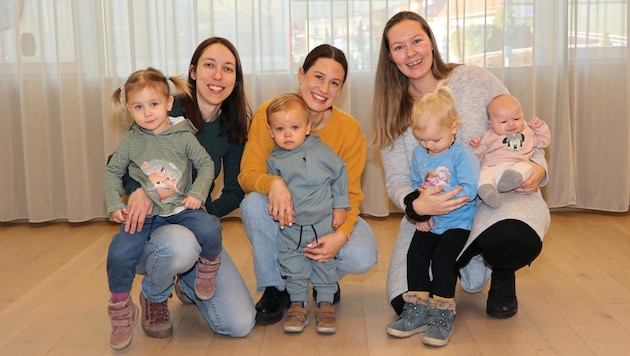 Moms from Lannach: Katrin, Julia and Melanie - like 30 families in total - are already receiving support from the municipality (Bild: Jauschowetz Christian)