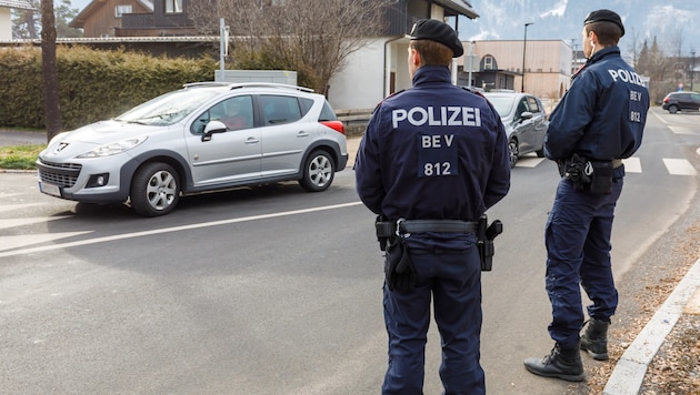 The police were on duty with ten patrols and a dog patrol. (Bild: Bernd Hofmeister)