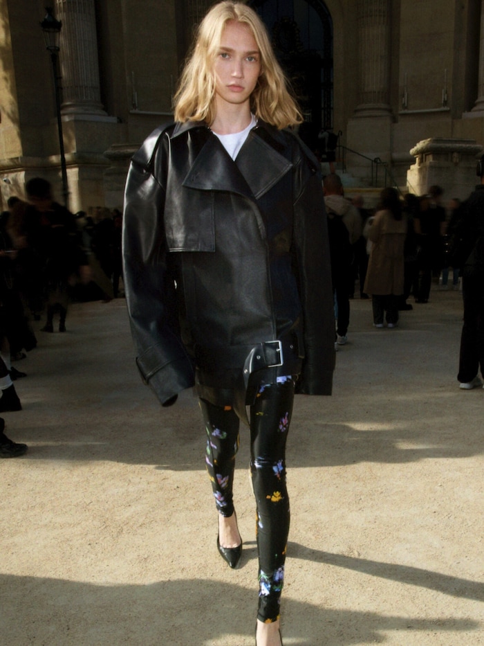 Leggings are also back in fashion this spring!