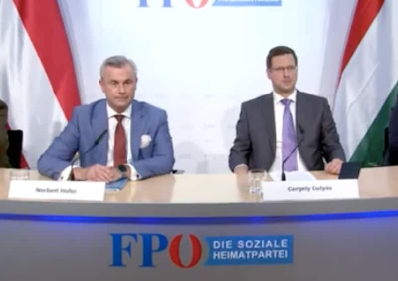 Hofer und Gulyás hoben die Freundschaft und gute Zusammenarbeit hervor. (Bild: FPÖ)