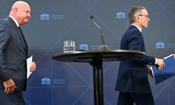 „Sichere und stabile Zukunft“: Die Parteichefs Herbert Kickl (FPÖ) und Christian Stocker (ÖVP) ...