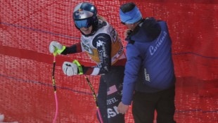 Nach ihrer Schrecksekunde beim Abfahrtstraining in Cortina d‘Ampezzo hat Lindsey Vonn Entwarnung gegeben. (Bild: AP/ASSOCIATED PRESS)