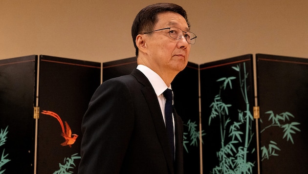 Chinas Vizepräsident Han Zheng (Bild: APA/AFP/POOL/Julia Nikhinson)