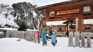 Vor allem Familien mit Kindern und Senioren besuchen die Gleirschalm – im Winter zum Rodeln. Einige von ihnen bleiben inzwischen wegen der Parkgebühr aus. (Bild: Peter Freiberger, Krone KREATIV)