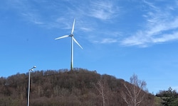 In Tirol gibt es noch kein Windrad. In Kärnten wurde kürzlich eine Volksbefragung zu diesem ...