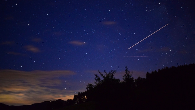 Jüngst hätte man auch in Vorarlberg die „Quadrantiden“ beobachten können. Zumindest in der Theorie. In der Praxis machten dichte Wolken dieses Unterfangen unmöglich. (Bild: stock.adobe.com/Dominik Pollok)