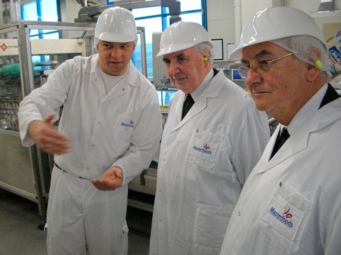 As tech-savvy as he is, he also paid visits to local businesses, such as here at "Masterfoods" ...