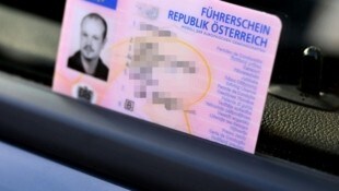 Der Welser wollte bei der Polizeikontrolle die Beamten narren und verschweigen, dass er keinen ...