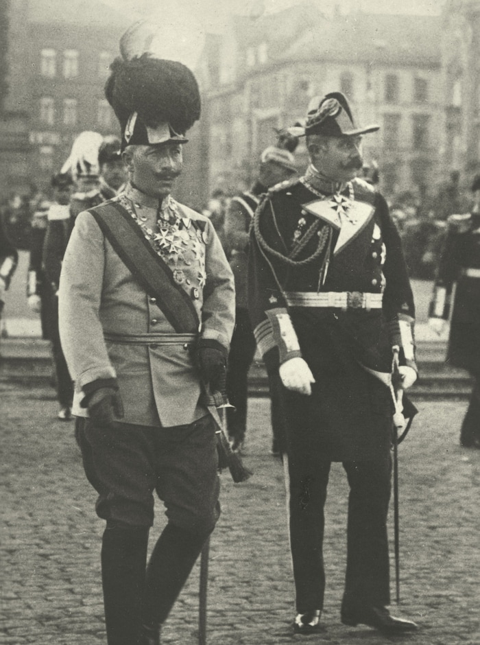 Der deutsche Kaiser Wilhelm II. Neben ihm: der österreichische Thronfolger Franz Ferdinand.