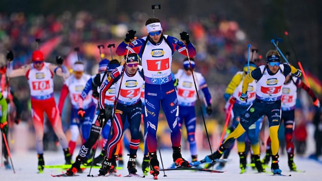 Felix Leitner, Simon Eder, David Komatz and Patrick Jakob finished eighth in the 4 x 7.5 km event on Friday, 2:41.1 minutes behind the leaders (Bild: AFP/APA/Tobias SCHWARZ)