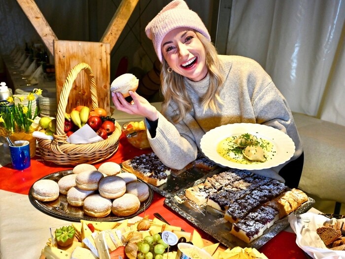 "Last meal": Anna-Carina Woitschak goes straight from "Musi" to the Australian jungle.