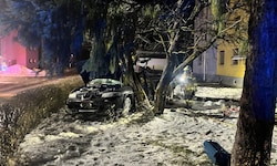 Am Auto des Bekannten entstand Totalschaden.