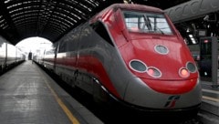 A bicycle lock was found on a railroad line in Veneto. The Italian railroads suspect sabotage. (symbolic image) (Bild: APA/AFP/GABRIEL BOUYS)