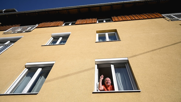 Josef Buchmaier hörte die Todesschüsse in der Wohnung über ihm in Oberkappel.