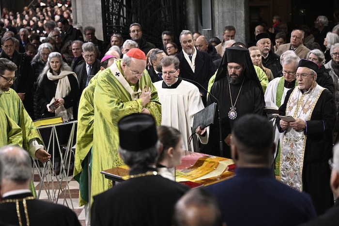 Im Stephansdom waren rund 3000 Menschen zugegen.