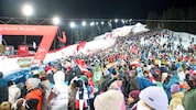 Der Nachtslalom in Flachau zieht Jahr für Jahr die Massen an.