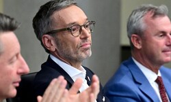 FPÖ-Chef Herbert Kickl gratulierte Norbert Hofer.