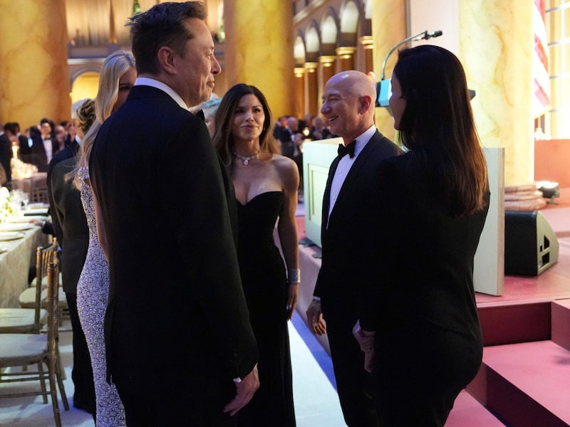 Elon Musk, Lauren Sanchez, Jeff Bezos, Ivanka Trump (Bild: APA-Picturedesk)